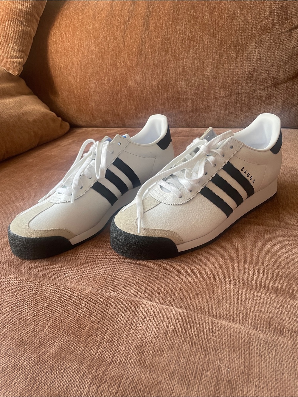 NWOT Adidas White and Black Samoa Sneakers NO BOX